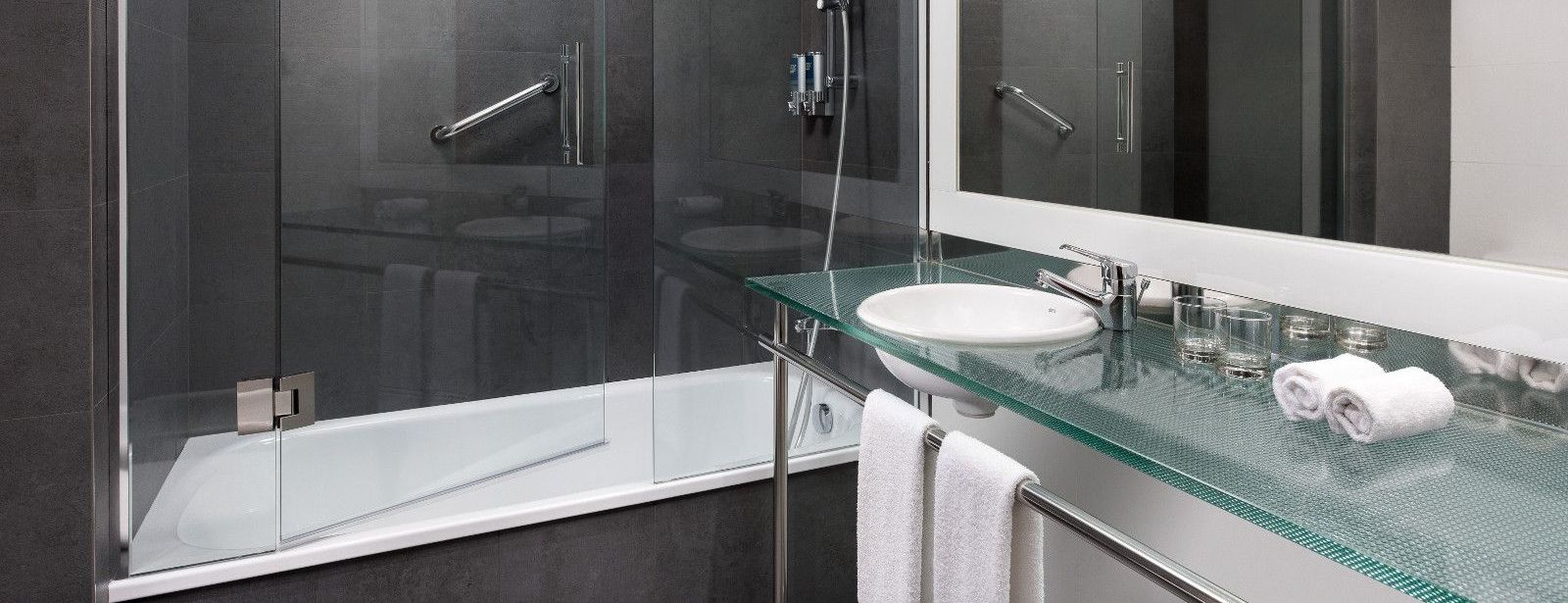Executive room Four Points by Sheraton Barcelona Diagonal Executive room Four Points by Sheraton Barcelona Diagonal